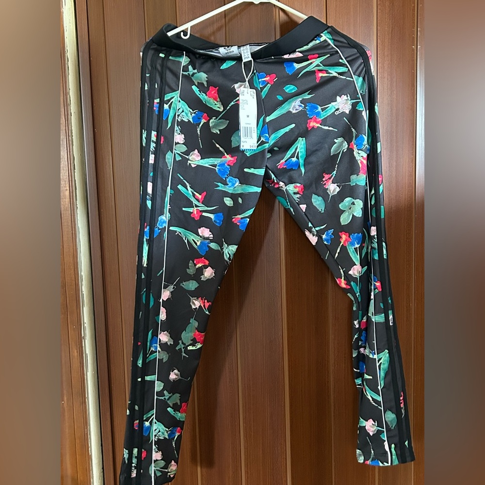 Adidas leggings